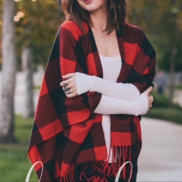 RED BUFFALO PLAID PONCHO/WRAP - Picture 5 of 8